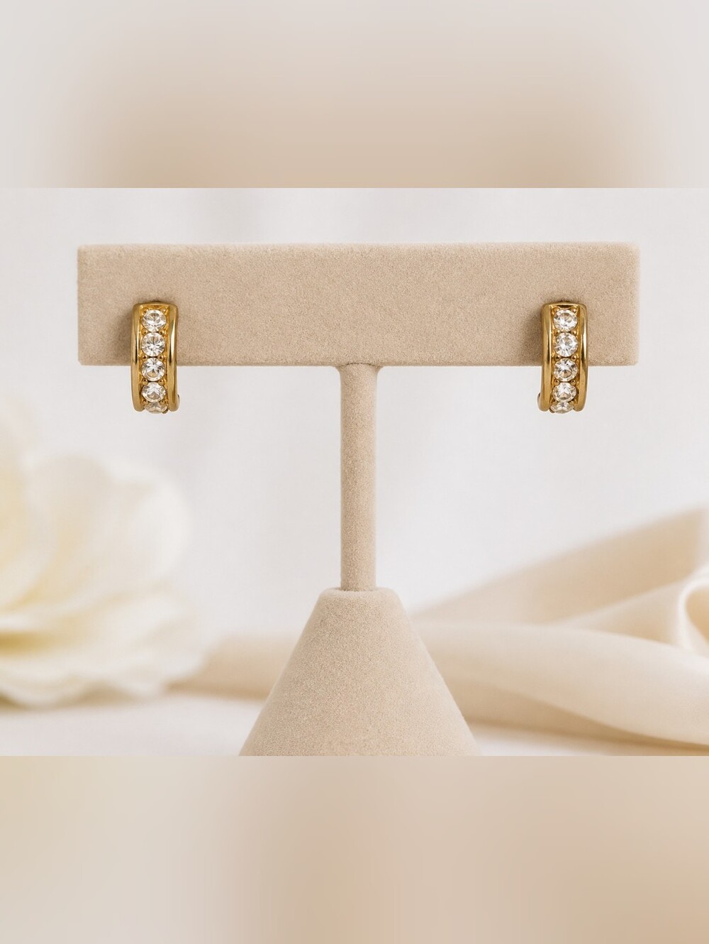 Vintage Sarah Coventry Signed Gold Tone Clear Rhinestone Pierced Earrings 0.5"